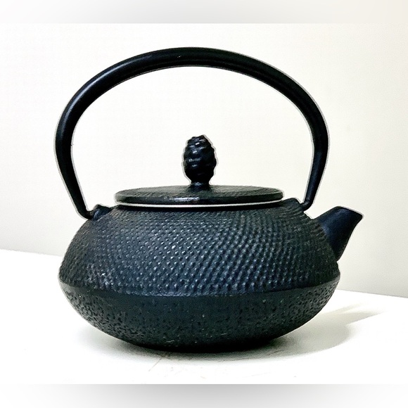 Vtg Japanese Glazed Interior Solid Cast Iron Teapot - Picture 16 of 16